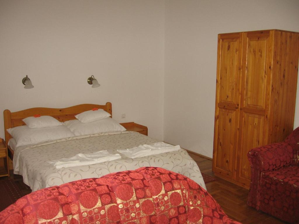 Mater Salvatoris House Hotel Gödöllő Habitación foto